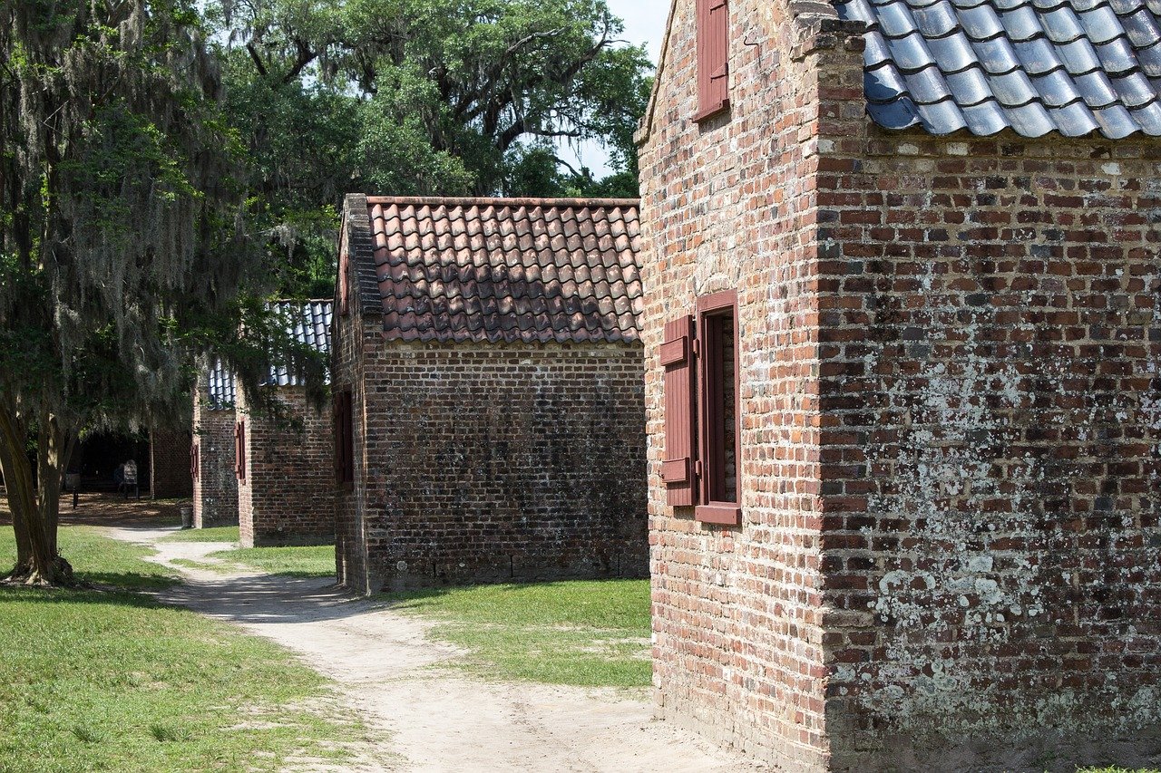 slave quarters, boone plantation, south carolina